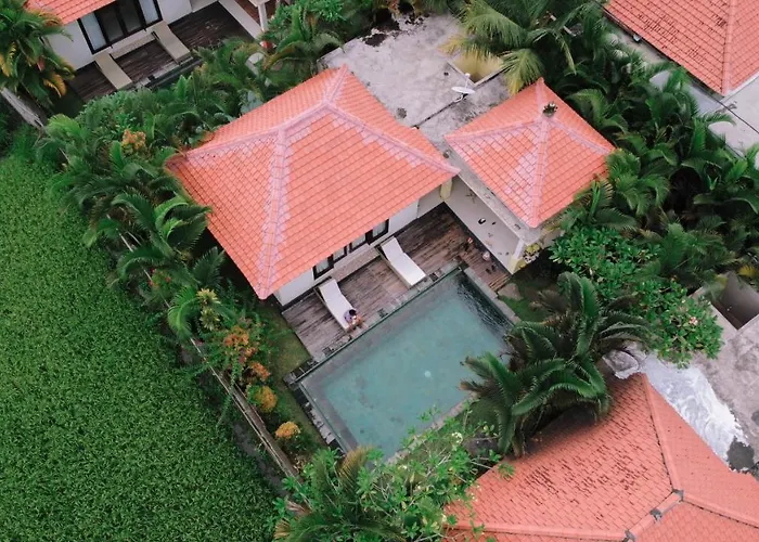 The Sawah & 4*